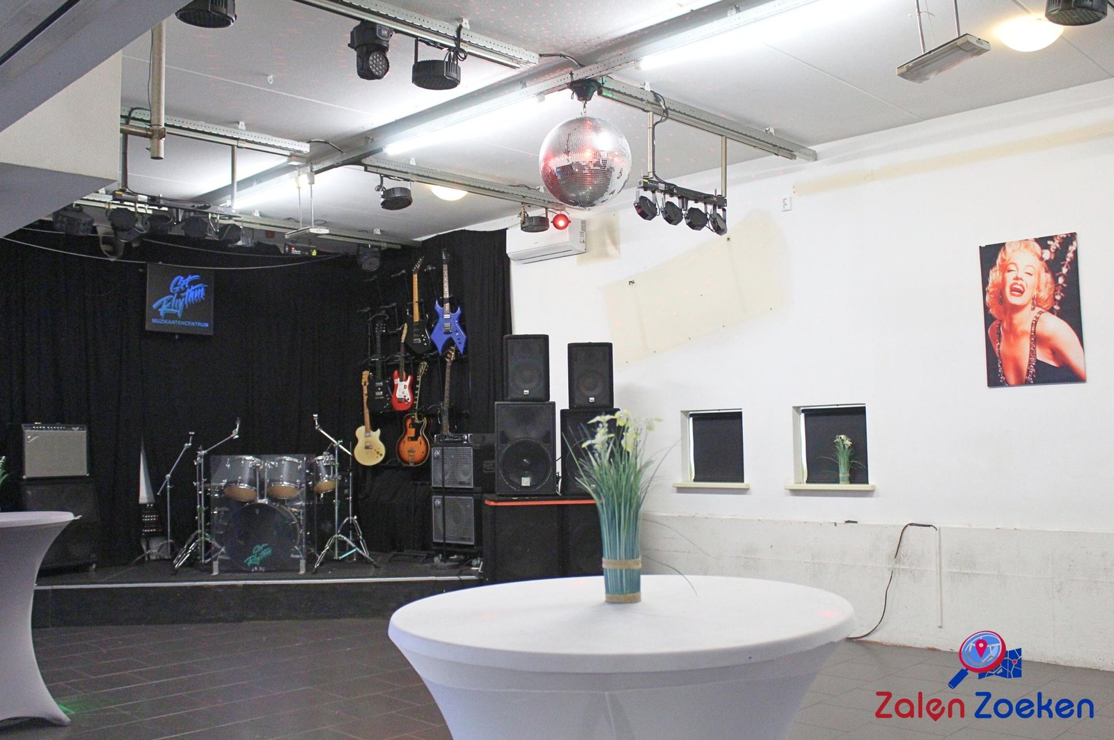 Zwarte zaal Get Rhytm